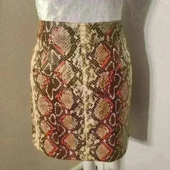 MARIE OLIVER snake print mini skirt size 4 - Picture 6 of 9